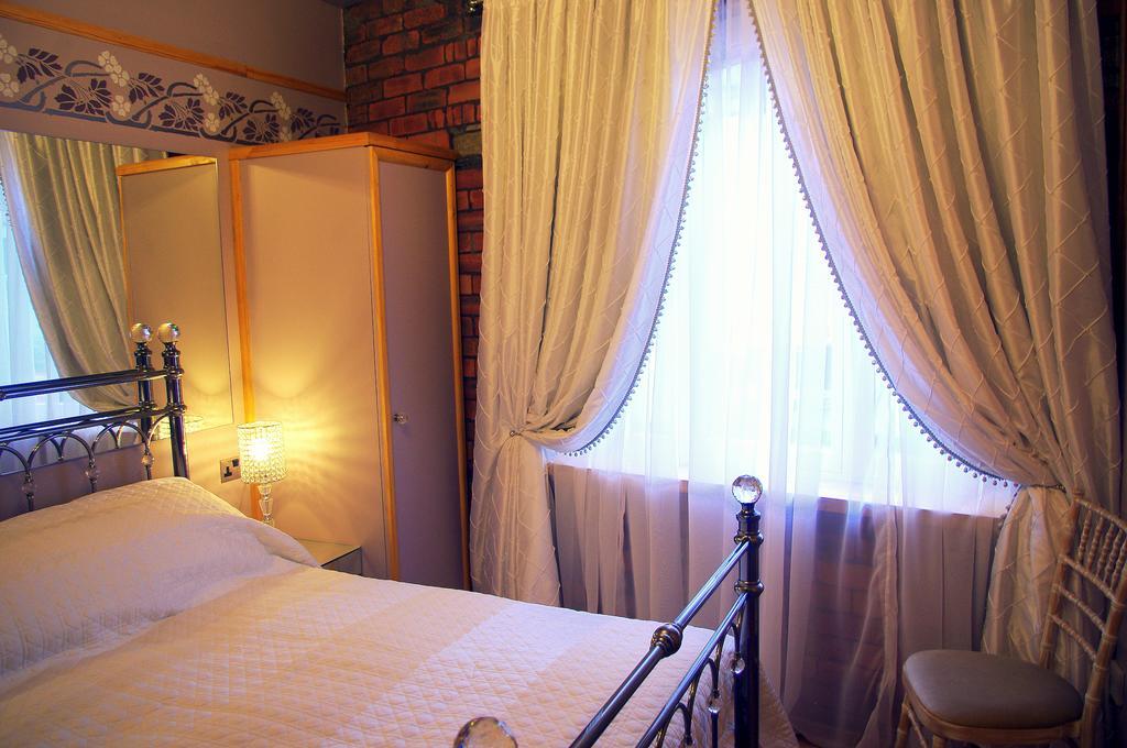 Crown House Suites Halifax Ruang foto